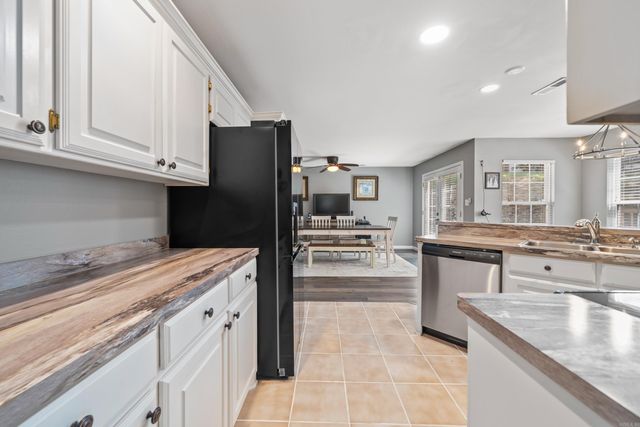 109 Chisholm Trail, Hot Springs, AR 71913