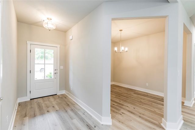 2105 N Chanae Street, Siloam Springs, AR 72761
