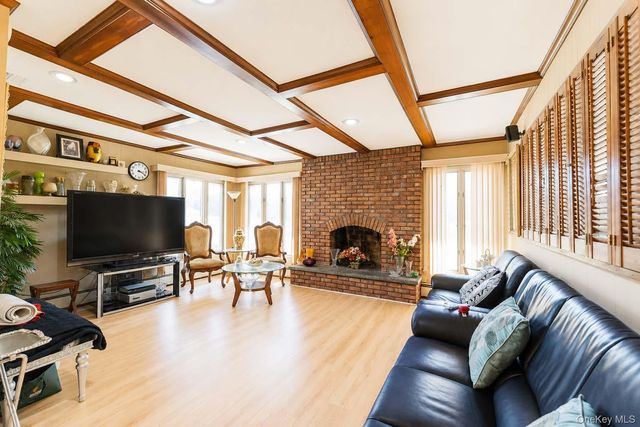930 Balfour Street, Valley Stream, NY 11580