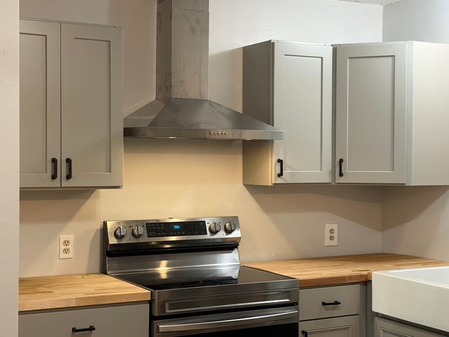 16 Clark, Belchertown, MA 01700