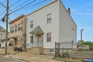 11 Ann Street, Kearny, NJ 07032