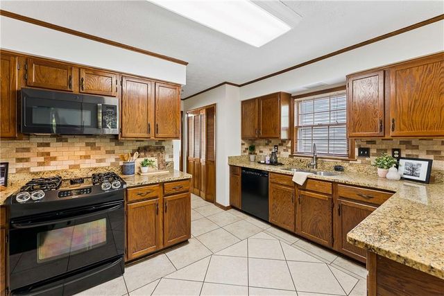 2228 Concord Square NE, Marietta, GA 30062