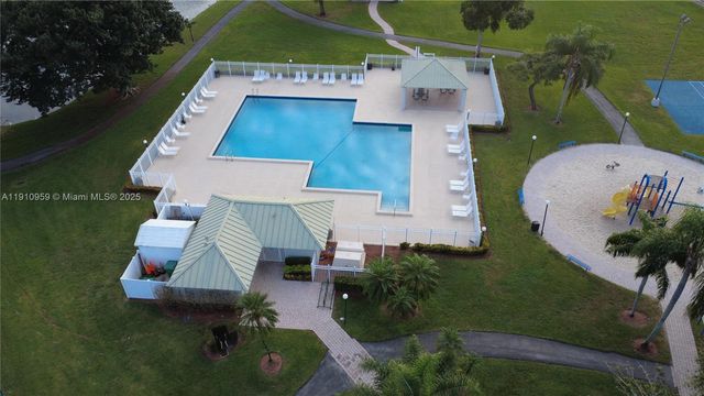 11175 SW 17th Mnr 11175, Davie, FL 33324