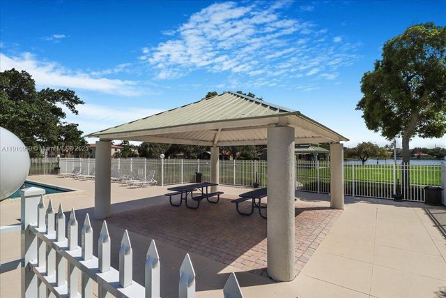 11175 SW 17th Mnr 11175, Davie, FL 33324