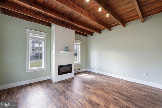 2 N MARKET ST, Seaford, DE 19973