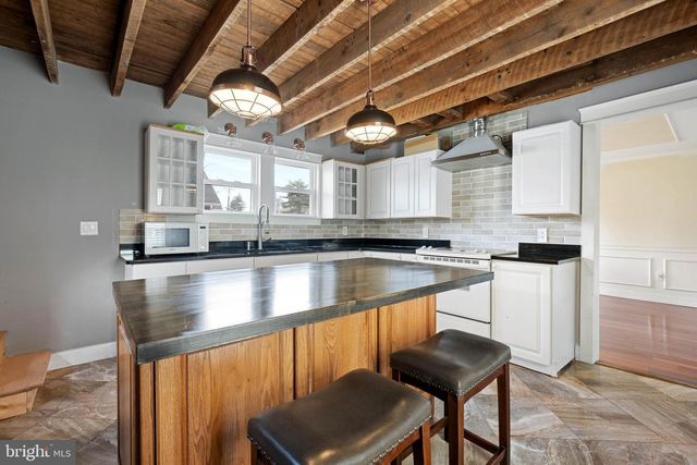 2 N MARKET ST, Seaford, DE 19973