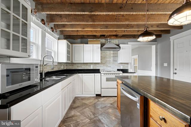 2 N MARKET ST, Seaford, DE 19973