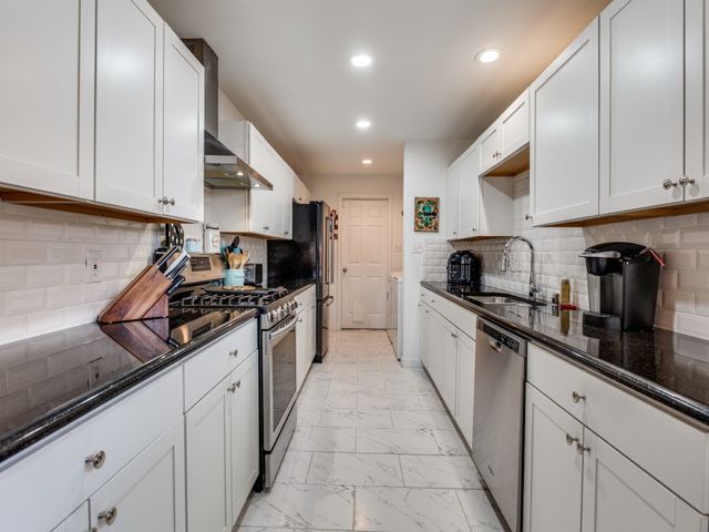 3333 High Lark Drive, Dallas, TX 75234