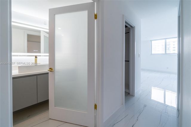 19380 Collins Ave 1105, Sunny Isles Beach, FL 33160