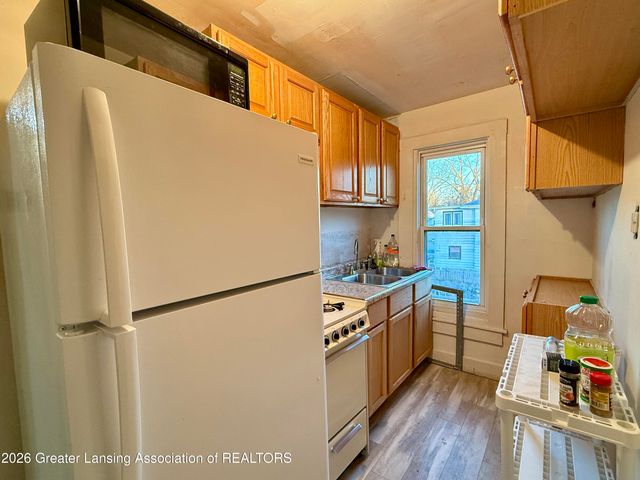 1128 W Ionia Street, Lansing, MI 48915