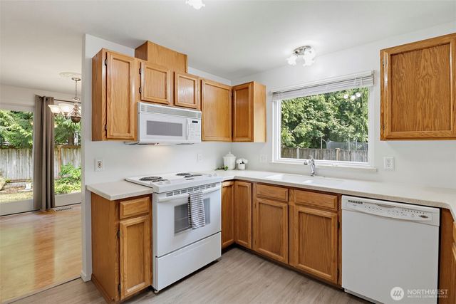 11860 SE 321st Place, Auburn, WA 98092