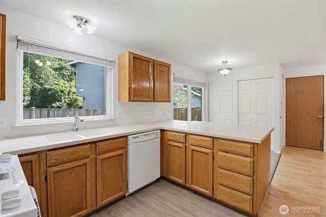 11860 SE 321st Place, Auburn, WA 98092