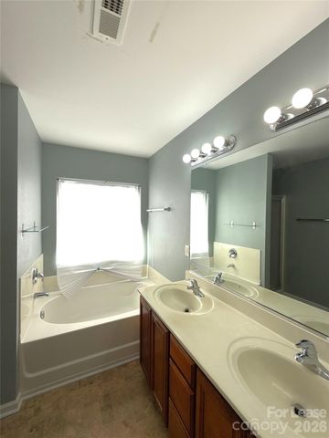 7023 Brighton Park Drive, Mint Hill, NC 28227