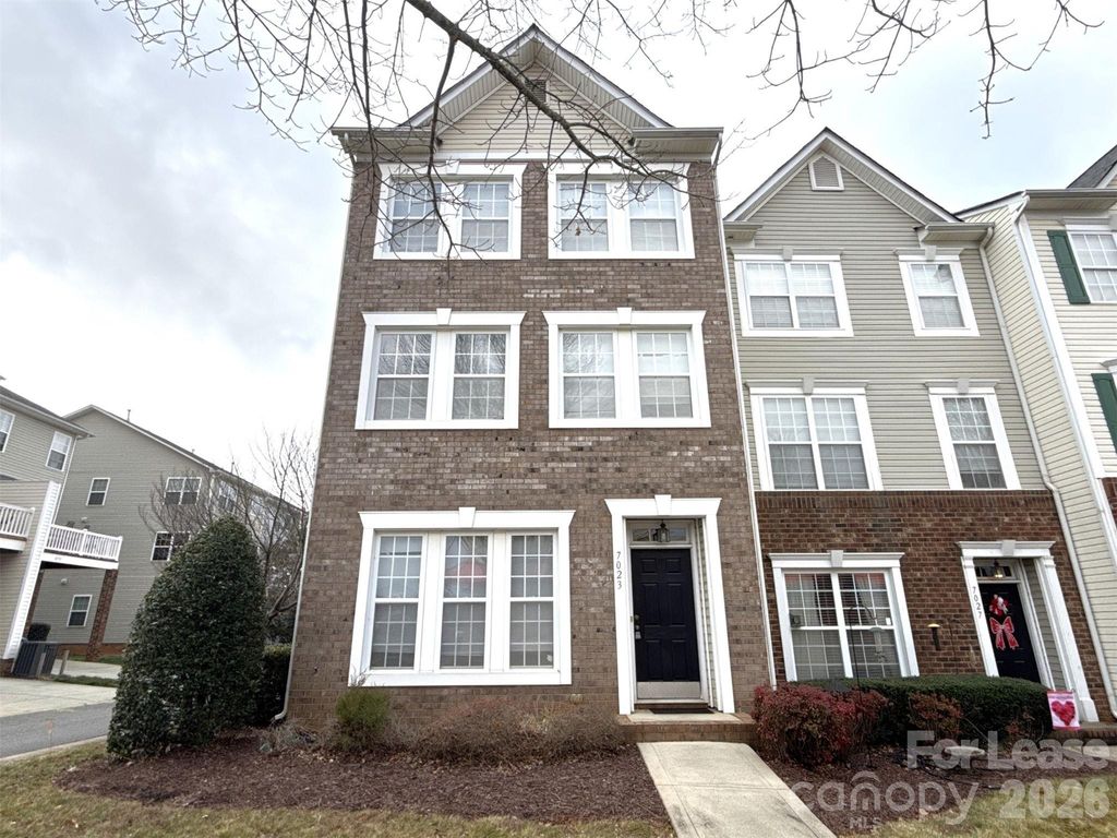 7023 Brighton Park Drive, Mint Hill, NC 28227