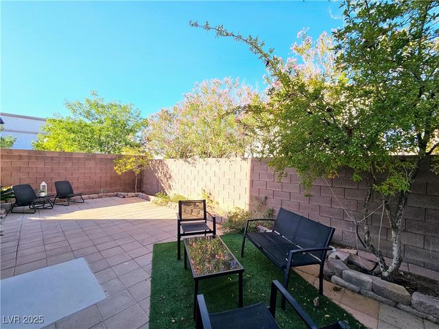 6790 Oak Mist Avenue, Las Vegas, NV 89139