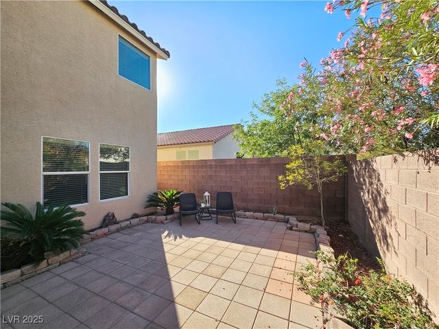 6790 Oak Mist Avenue, Las Vegas, NV 89139