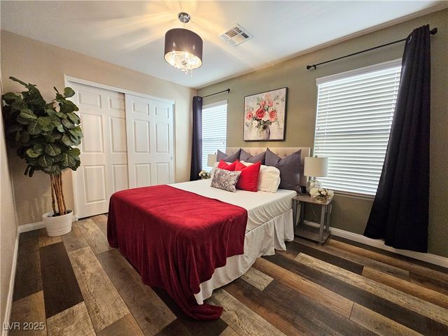 6790 Oak Mist Avenue, Las Vegas, NV 89139