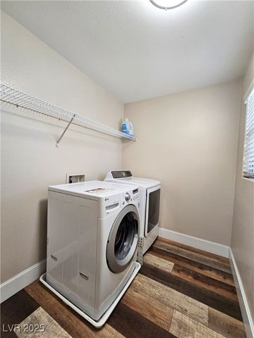 6790 Oak Mist Avenue, Las Vegas, NV 89139