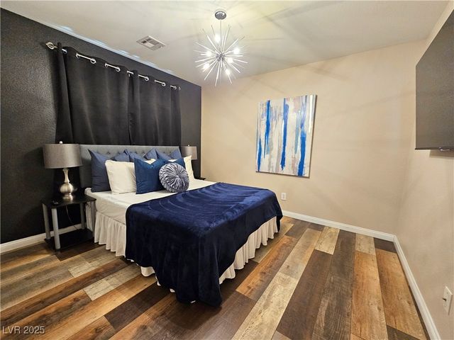 6790 Oak Mist Avenue, Las Vegas, NV 89139