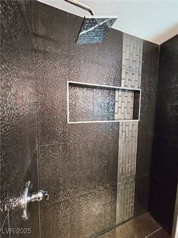 6790 Oak Mist Avenue, Las Vegas, NV 89139