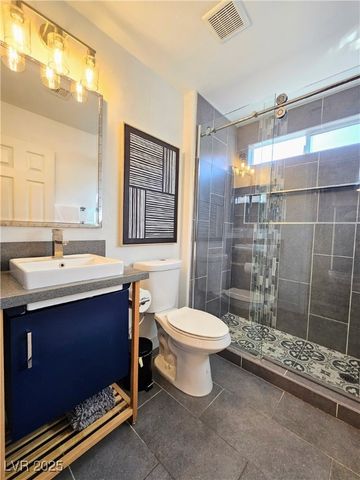 6790 Oak Mist Avenue, Las Vegas, NV 89139