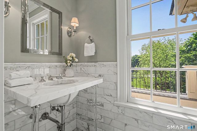 55 Calhoun Drive, Greenwich, CT 06831