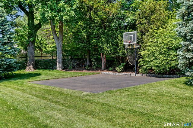 55 Calhoun Drive, Greenwich, CT 06831