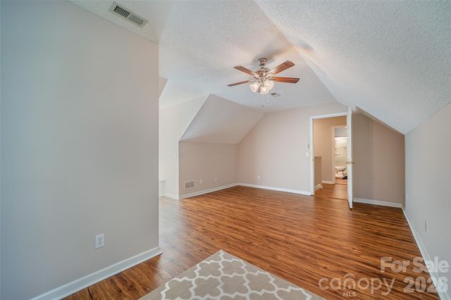 18 Friendly Way, Asheville, NC 28806