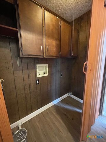 1800 Charter Oak, Canyon Lake, TX 78133