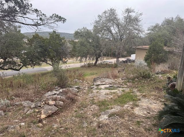 1800 Charter Oak, Canyon Lake, TX 78133