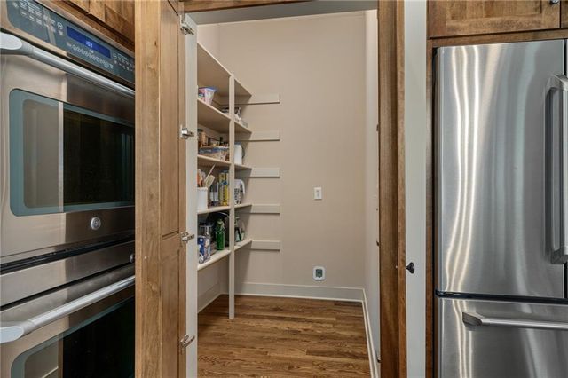 3565 W 193 Street, Stilwell, KS 66085