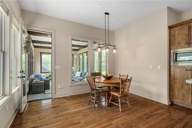 3565 W 193 Street, Stilwell, KS 66085