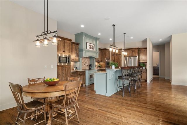 3565 W 193 Street, Stilwell, KS 66085