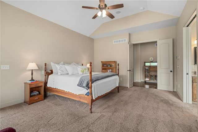 3565 W 193 Street, Stilwell, KS 66085