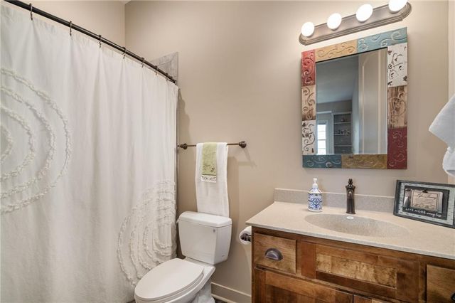 3565 W 193 Street, Stilwell, KS 66085