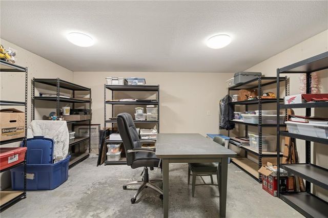 3565 W 193 Street, Stilwell, KS 66085