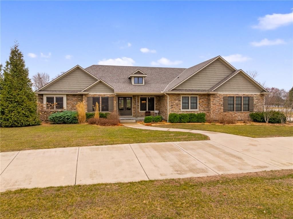 3565 W 193 Street, Stilwell, KS 66085