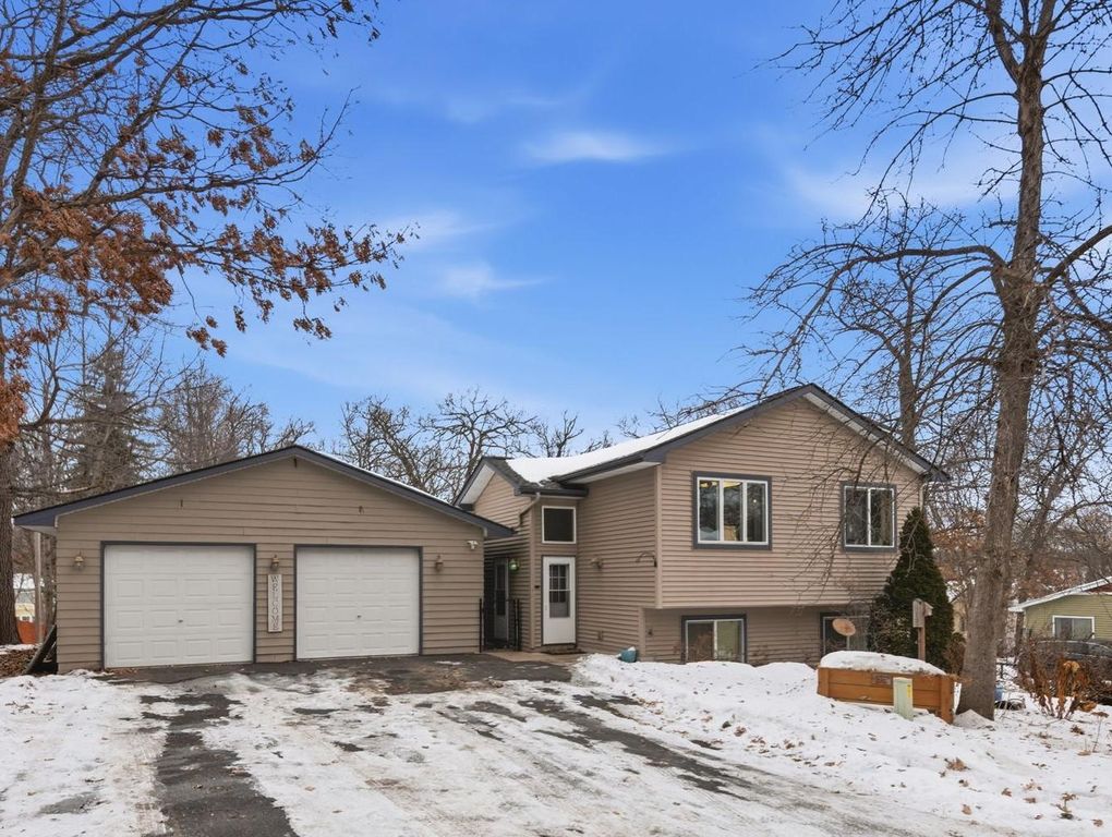 12011 Dogwood Street, Zimmerman, MN 55398