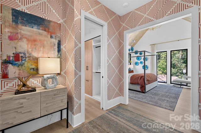 5555 Fairview Road, Charlotte, NC 28209