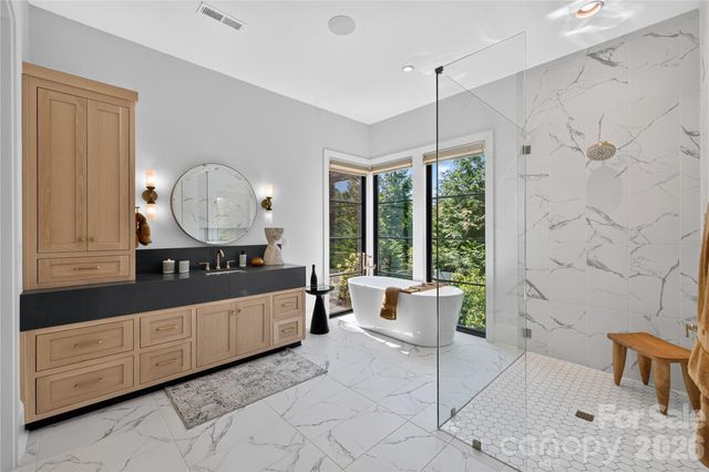 5555 Fairview Road, Charlotte, NC 28209