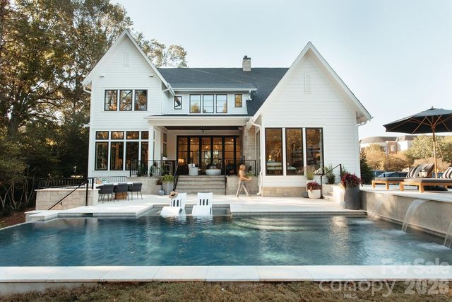 5555 Fairview Road, Charlotte, NC 28209