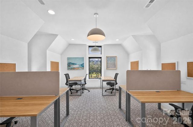 5555 Fairview Road, Charlotte, NC 28209