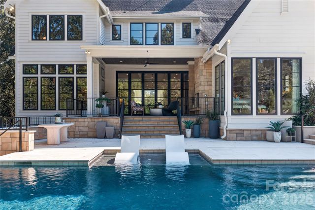 5555 Fairview Road, Charlotte, NC 28209