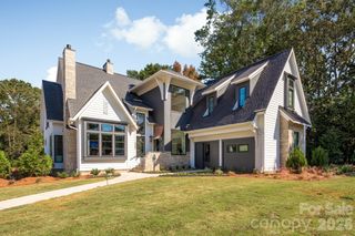 5555 Fairview Road, Charlotte, NC 28209