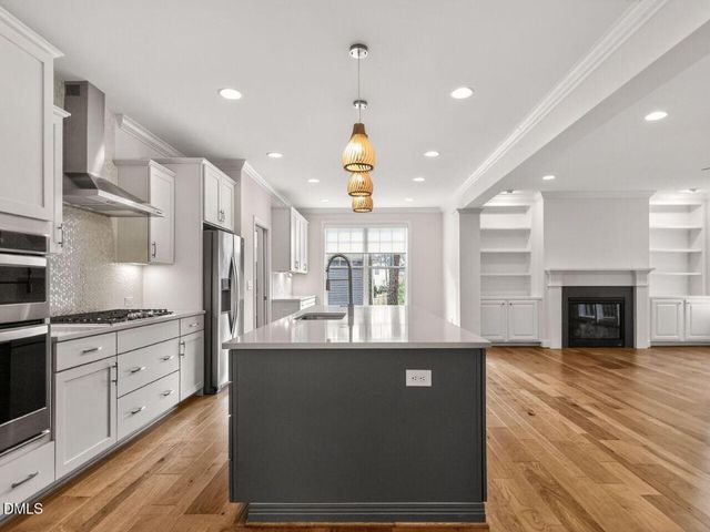 2117 Bee Cave Court, Apex, NC 27539