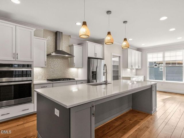 2117 Bee Cave Court, Apex, NC 27539