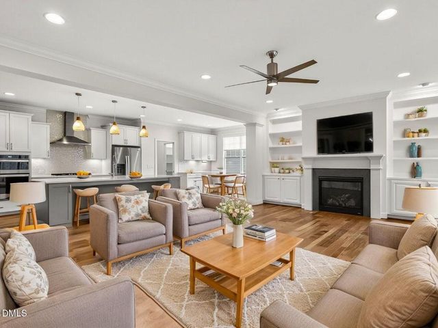 2117 Bee Cave Court, Apex, NC 27539