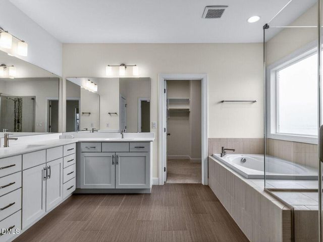 2117 Bee Cave Court, Apex, NC 27539