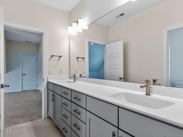 2117 Bee Cave Court, Apex, NC 27539