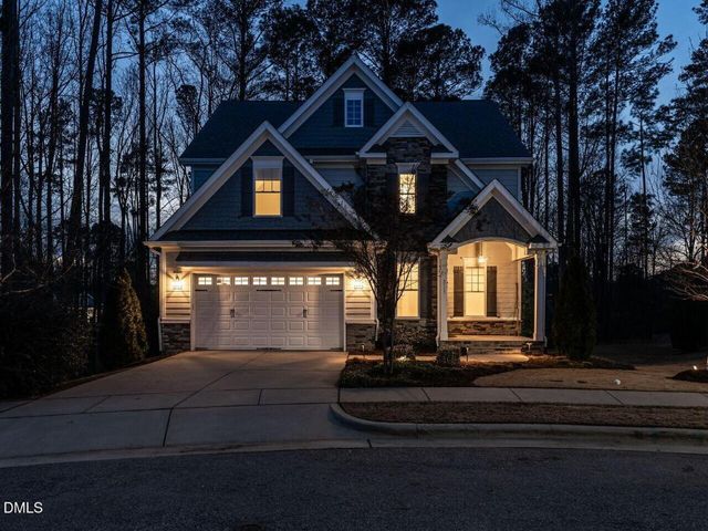 2117 Bee Cave Court, Apex, NC 27539